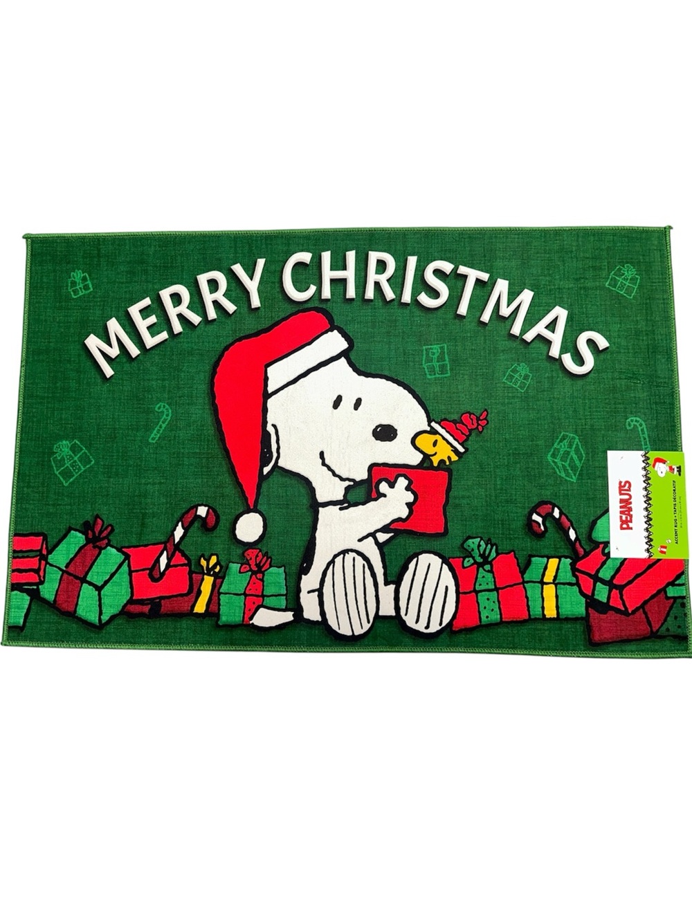 Peanuts Snoopy 'Merry Christmas' Green Holiday accent rug